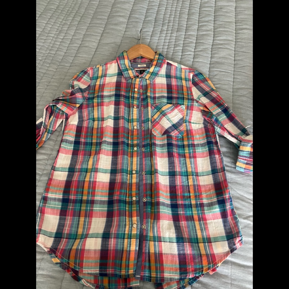 Tommy Hilfiger button down shirt in excellent condition